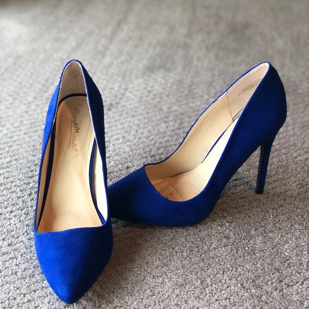 High Heels - Picture 2 of 5